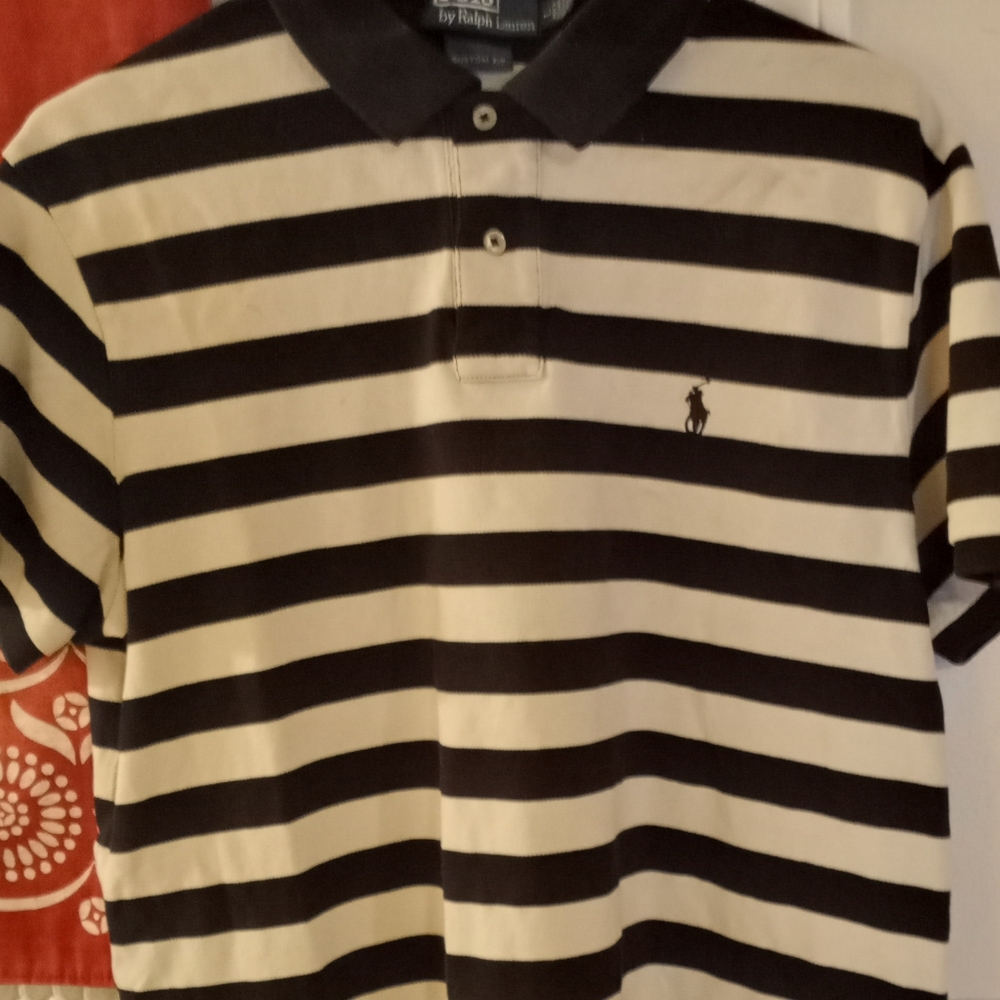 Men's lot of short sleeve shirts with collars